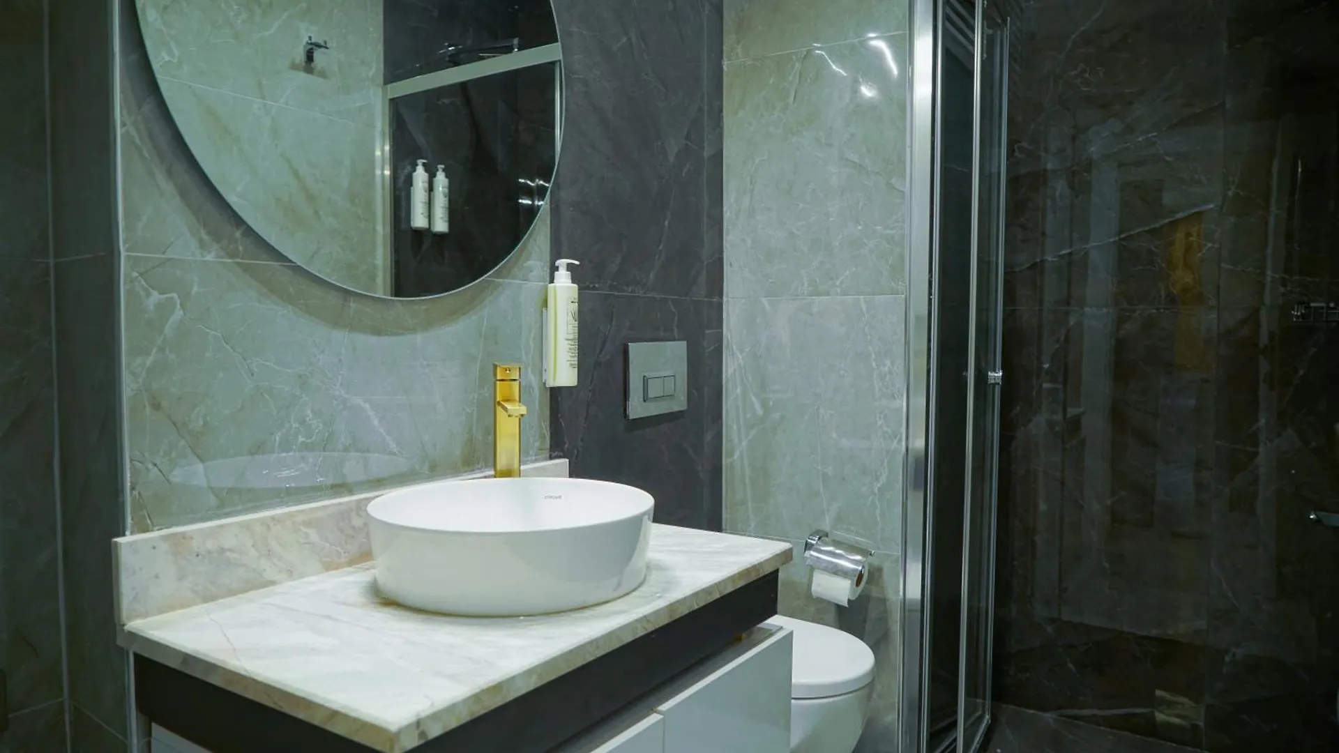 Elite World Homes Istanbul Bosphorus 0*,