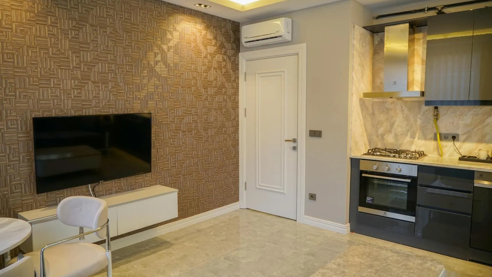 Elite World Homes Istanbul Bosphorus מלון