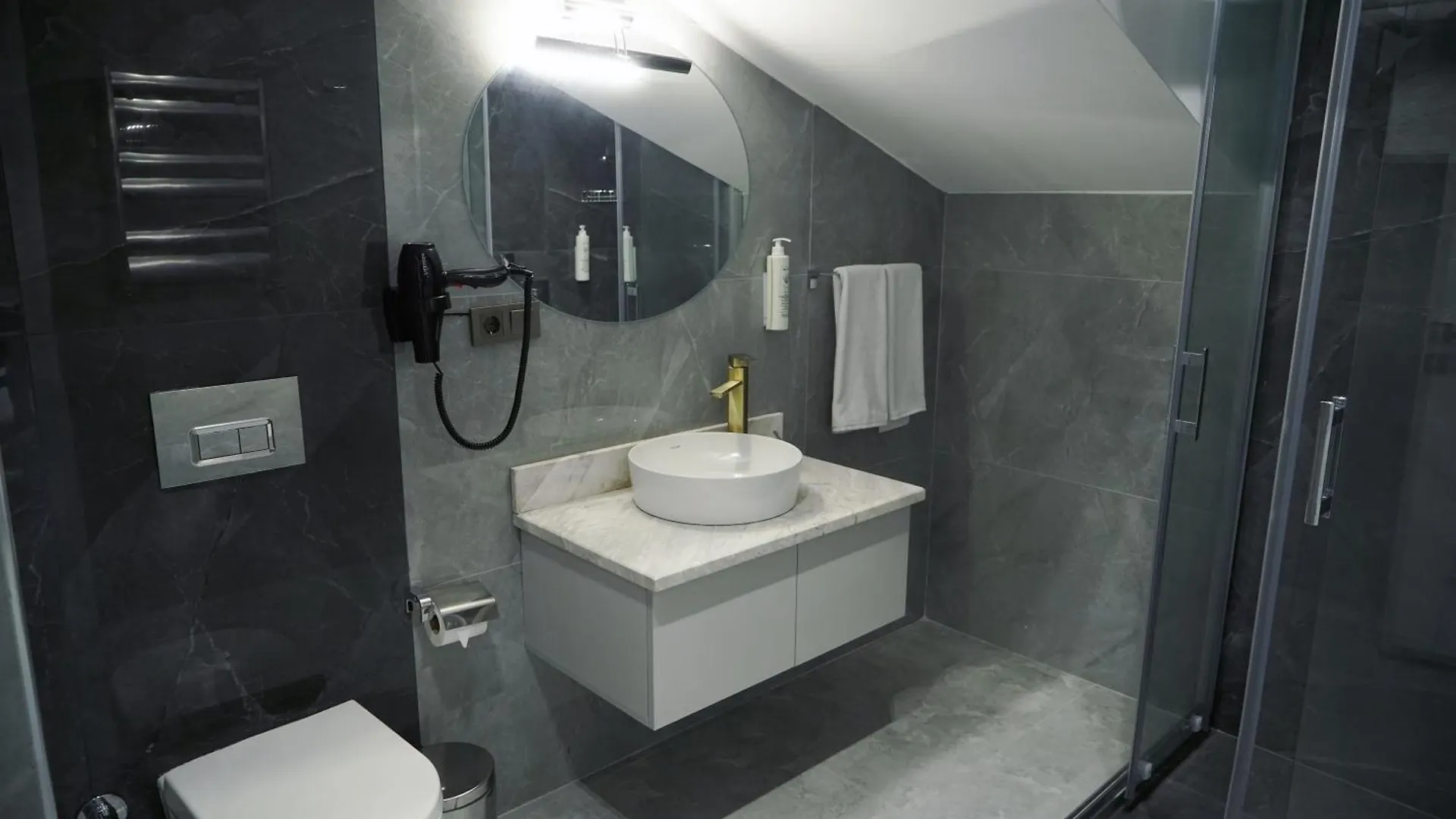 Elite World Homes Istanbul Bosphorus מלון