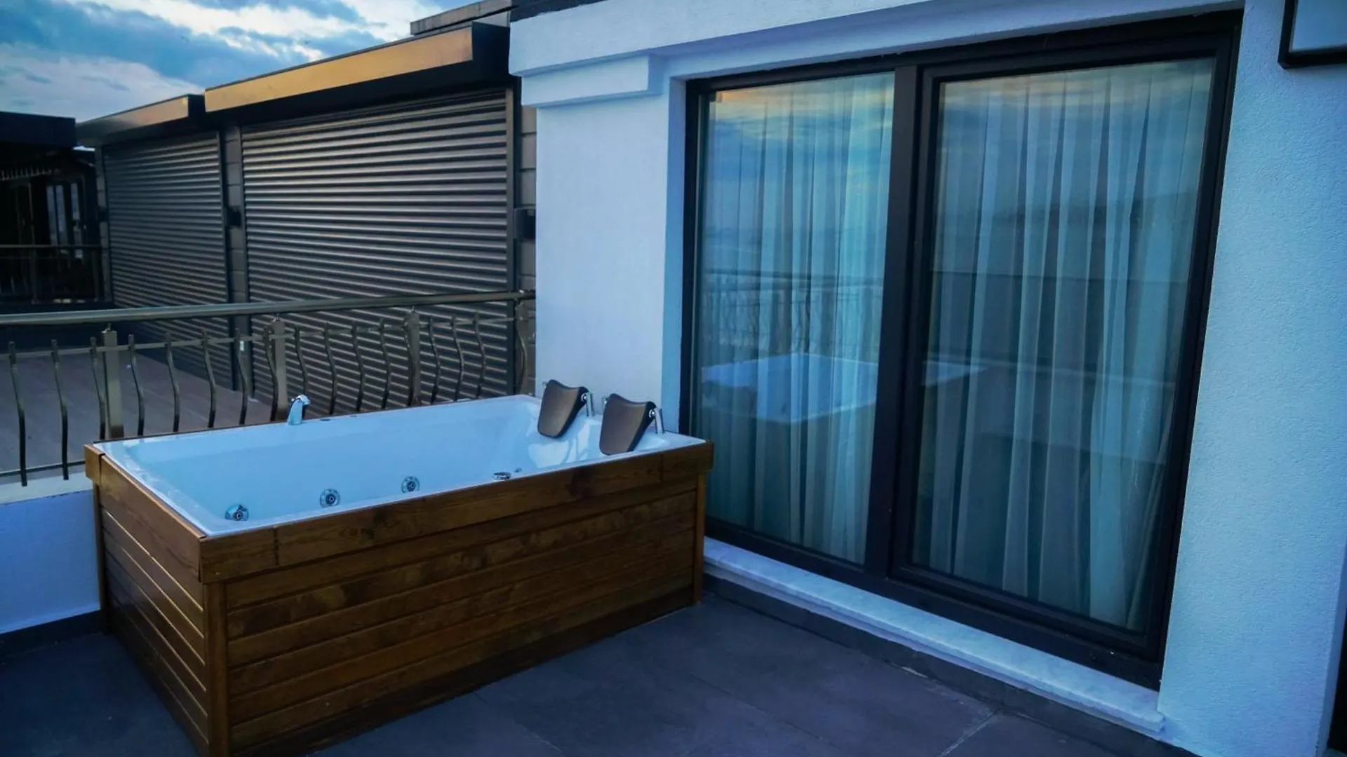 Elite World Homes Istanbul Bosphorus